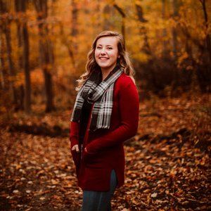 Meet your Posher, Maegan